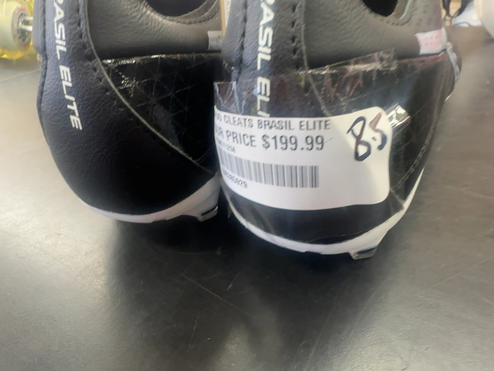 Diadora Brasil Elite Soccer Cleats - Black - Size 8.5
Brand new with tags