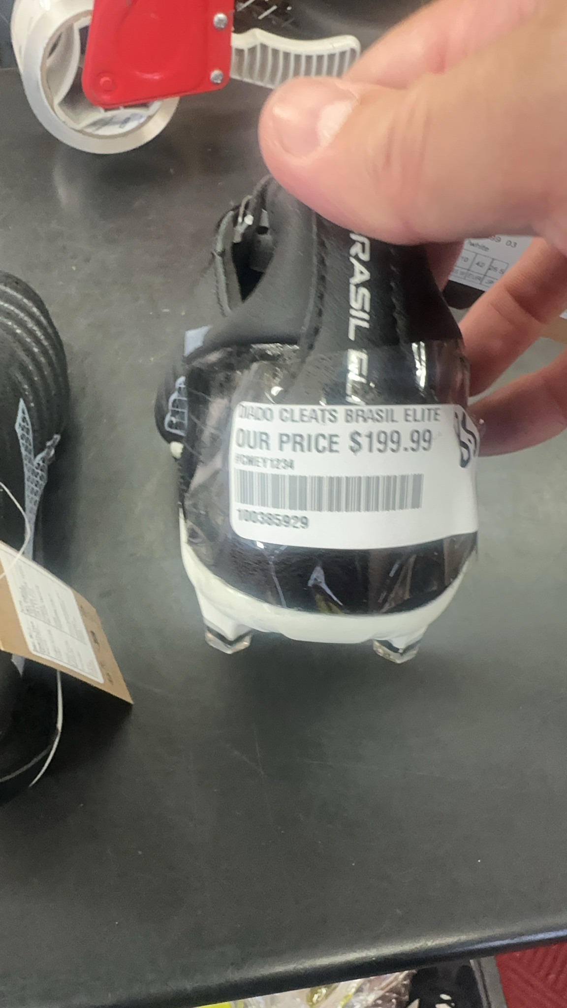 Diadora Brasil Elite Soccer Cleats - Black - Size 8.5
Brand new with tags