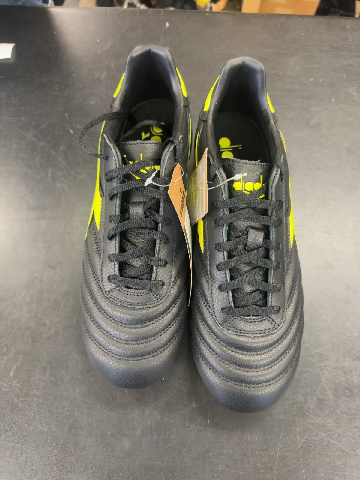 Diadora Brasil Icon LT Soccer Cleats - Black/Neon Yellow - Size 10
Brand new with tags