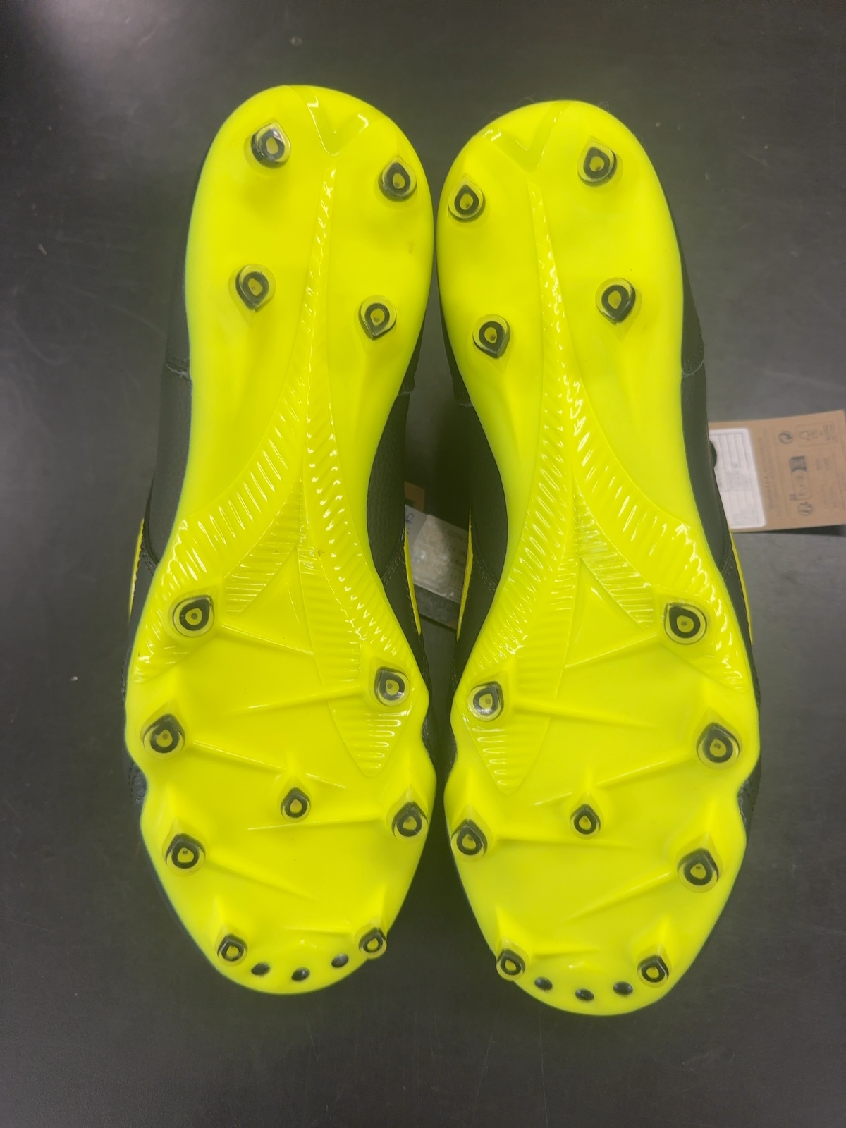 Diadora Brasil Icon LT Soccer Cleats - Black/Neon Yellow - Size 10
Brand new with tags