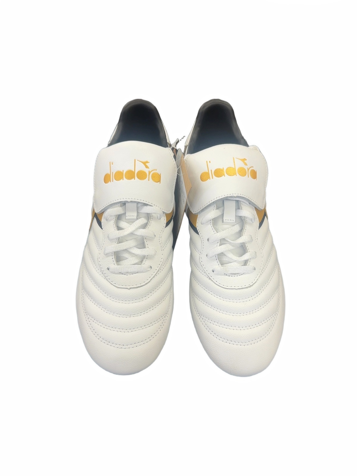 Diadora Brasil LT T Soccer Cleats - White/Gold - Size 9
Brand new with tags