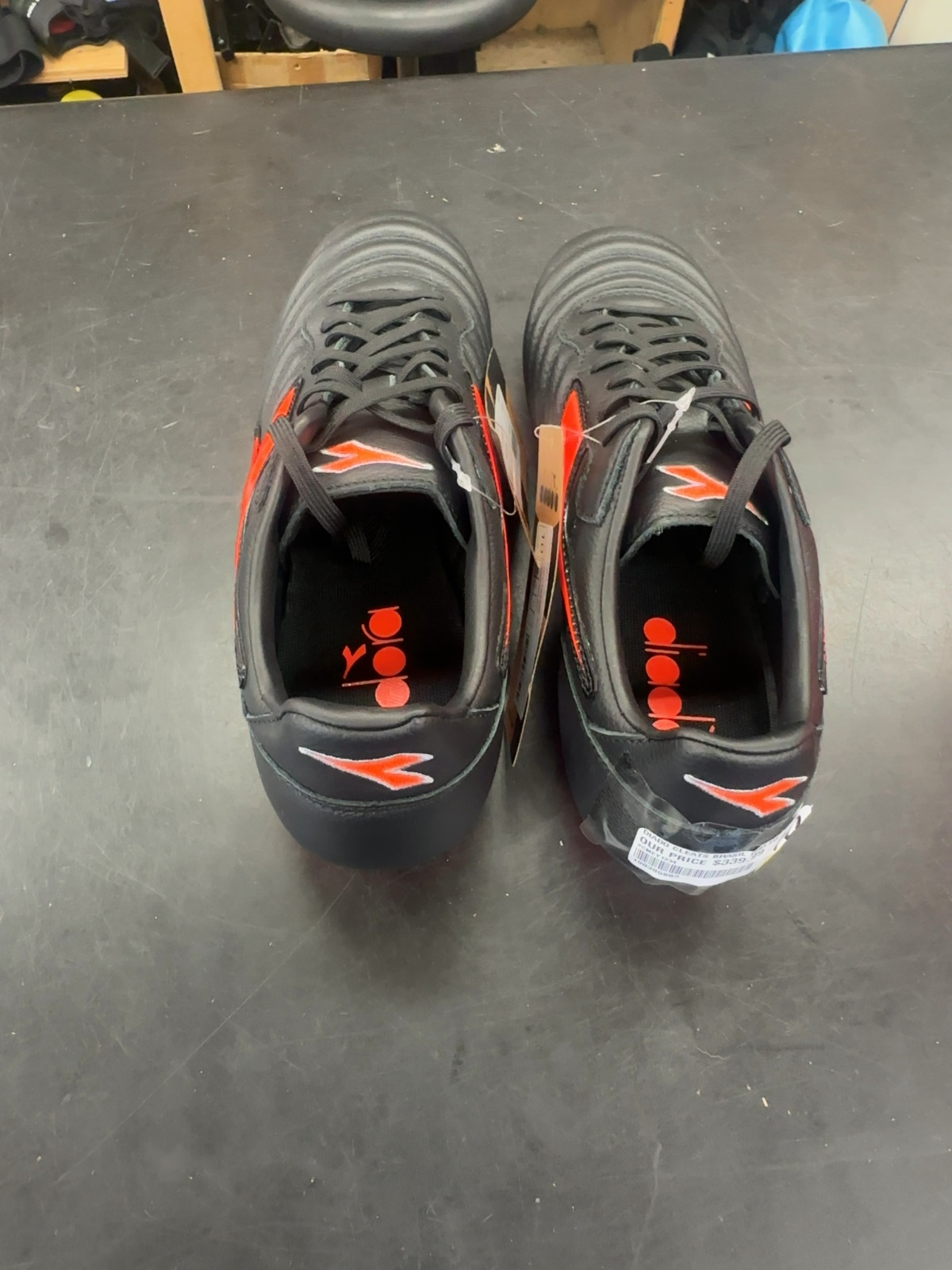 Diadora Brasil Pro FG Soccer Cleats - Size 10
Brand new with tags