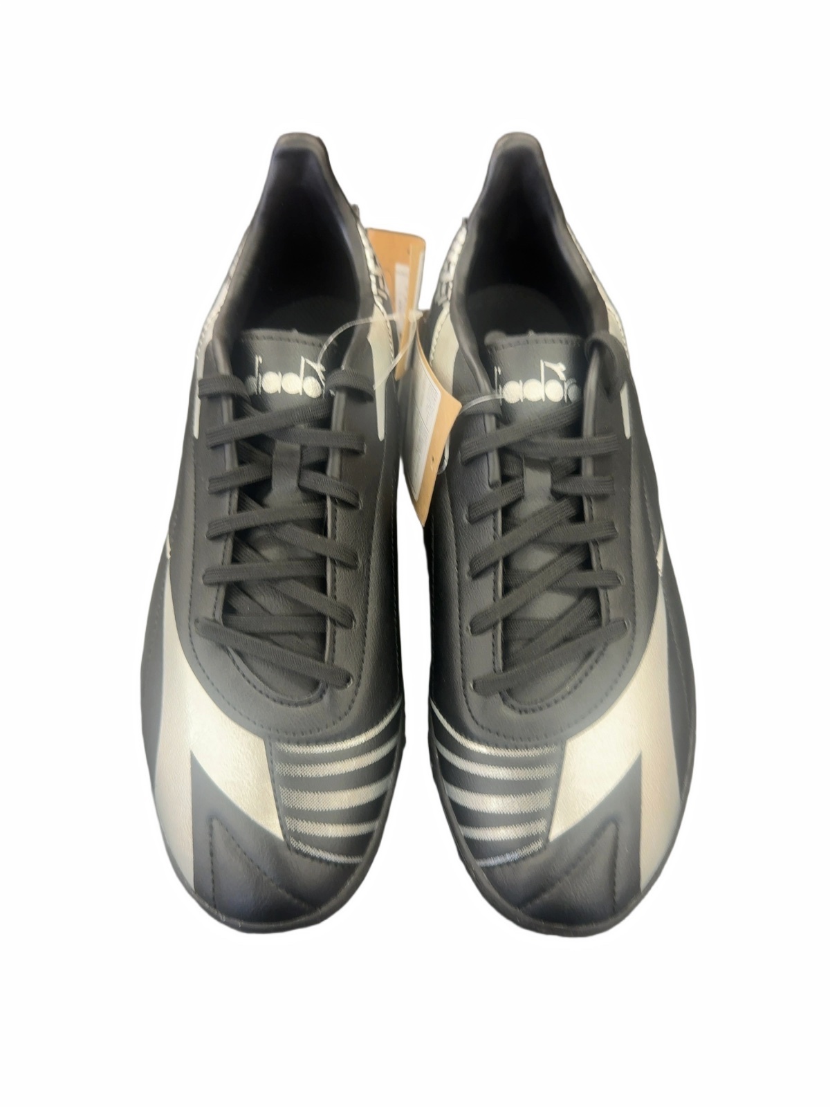 Diadora Maximus Elite R TFR Soccer Turf Cleats - Size 9
Brand new with tags - image 1
