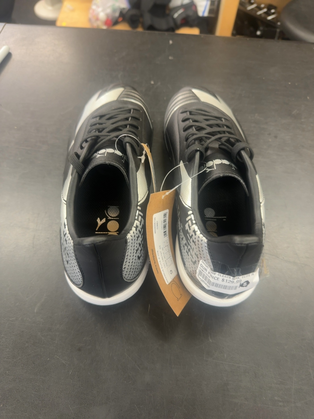 Diadora Maximus Elite R TFR Soccer Turf Cleats - Size 9
Brand new with tags