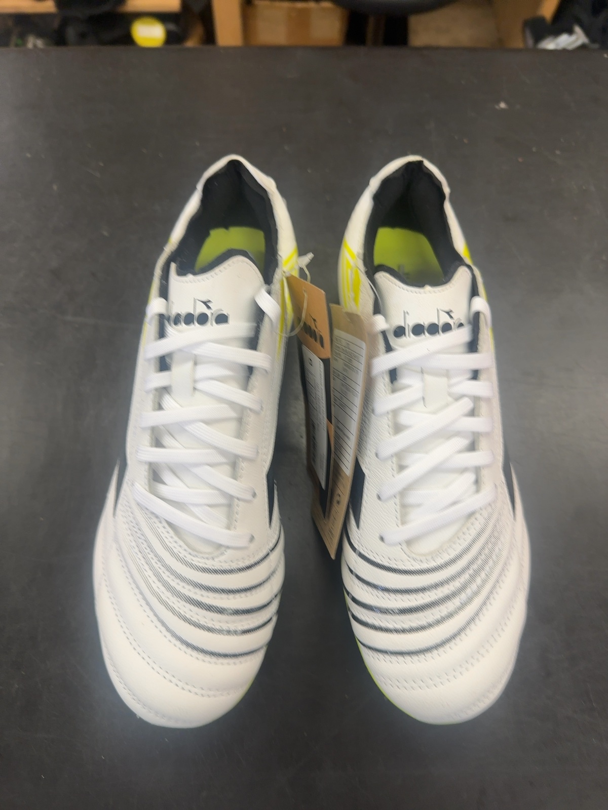 Diadora Maximus Icon Women's Soccer Cleats - Size 8.5
Brand new with tags