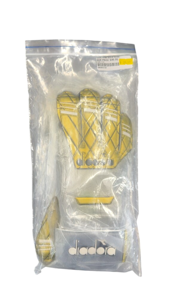 Diadora Terni Goalie Gloves size 8 brand new - image 1