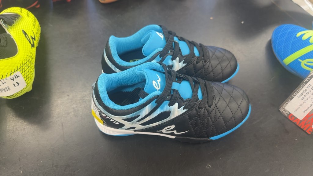 Elatto Rapido III Youth Soccer Shoes - Size 13-brand new turf cleats