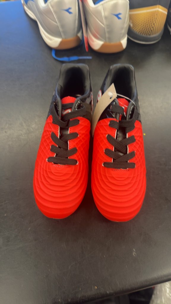 Elatto Soccer Cleats - Red/Black - Size 1