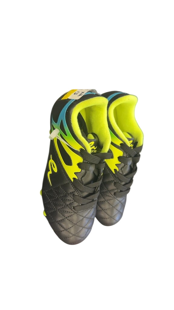 Elatto Youth Soccer Cleats - Size 13 - image 1
