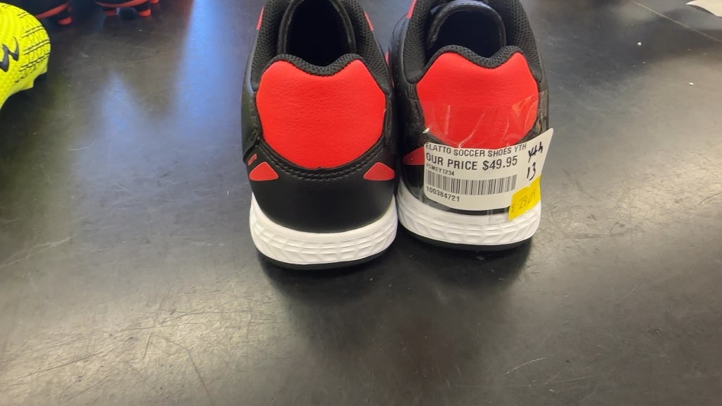Elatto Youth Soccer Shoes Black/Red Size 13 indoor shoes