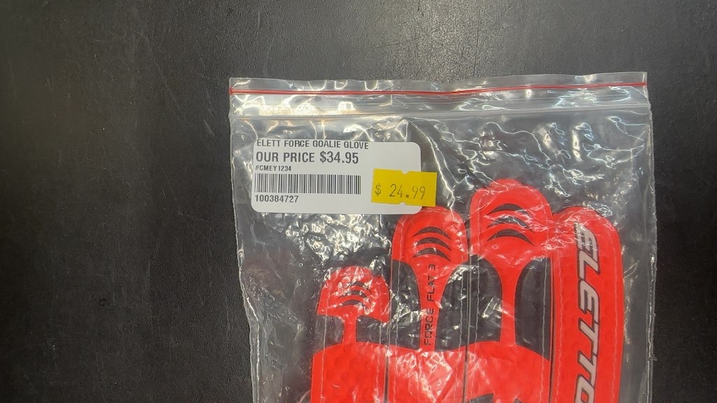 Eletto Force Flat 3 Soccer Goalie Gloves
Size 6 brand new