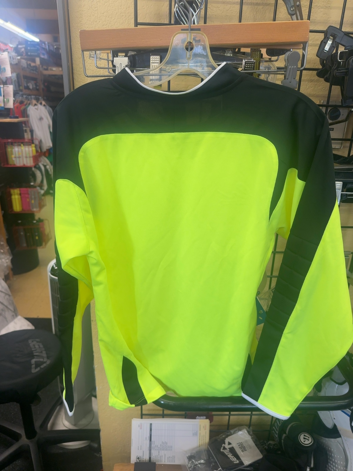 Eletto Soccer Goalie Jersey - Senior Small brand new with tags