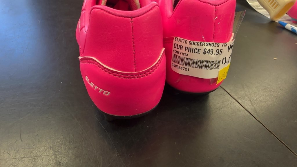 Eletto Youth Soccer Cleats - Pink - Size 13.5
