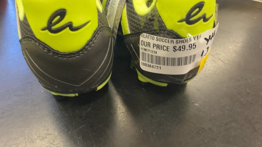 Eletto Youth Soccer Cleats - Size 13