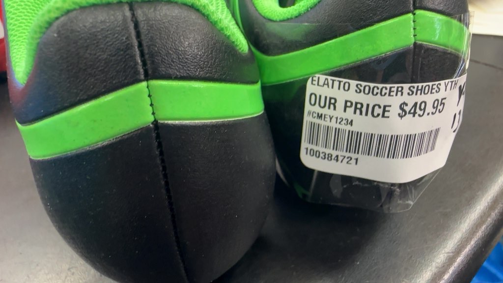 Eletto Youth Soccer Shoes Black/Green Size 13-brand new