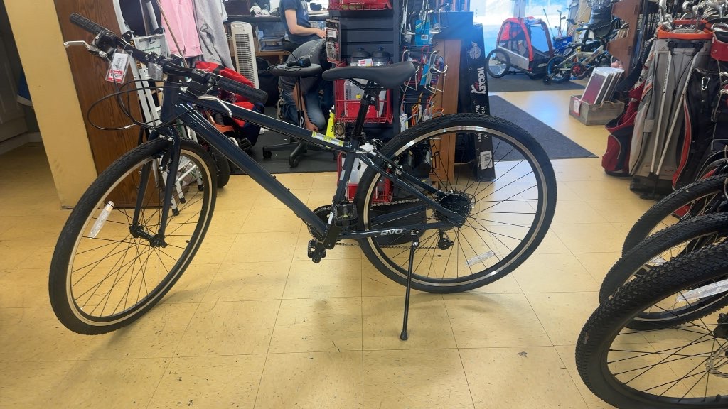 EVO Rapid Step Over Hybrid Bike Blue Excellent Condition Size S