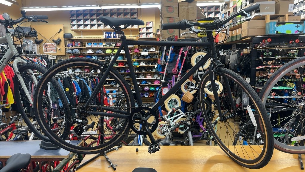 Evolution Pixel 7 Road Bike Matte Black New 54cm - image 1