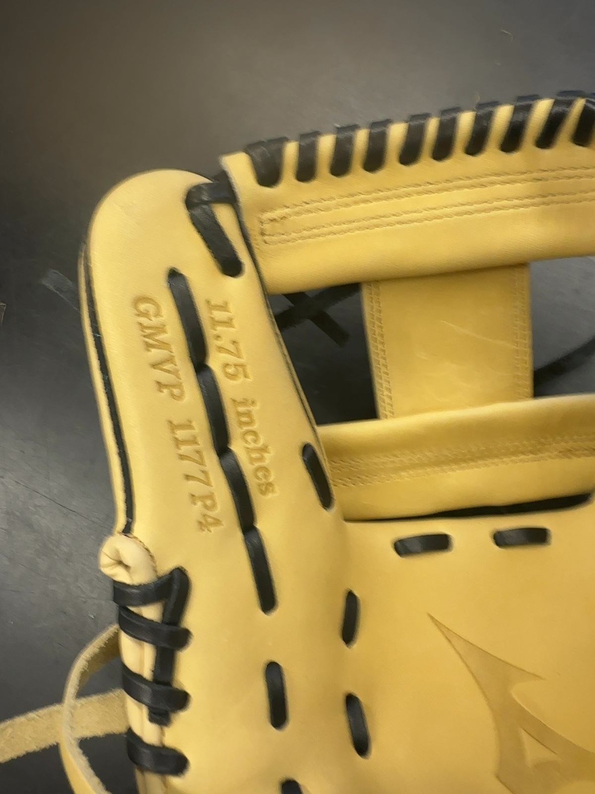 Mizuno MVP Prime 11.75" Baseball Glove - GMVP 1177P4