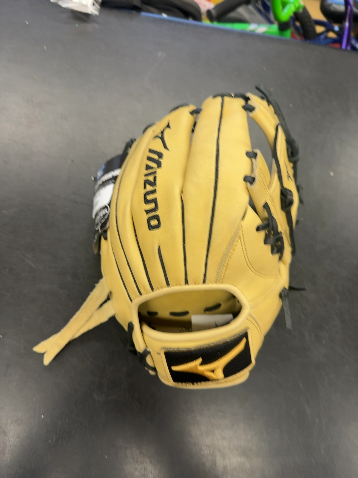 Mizuno MVP Prime 11.75" Baseball Glove - GMVP 1177P4