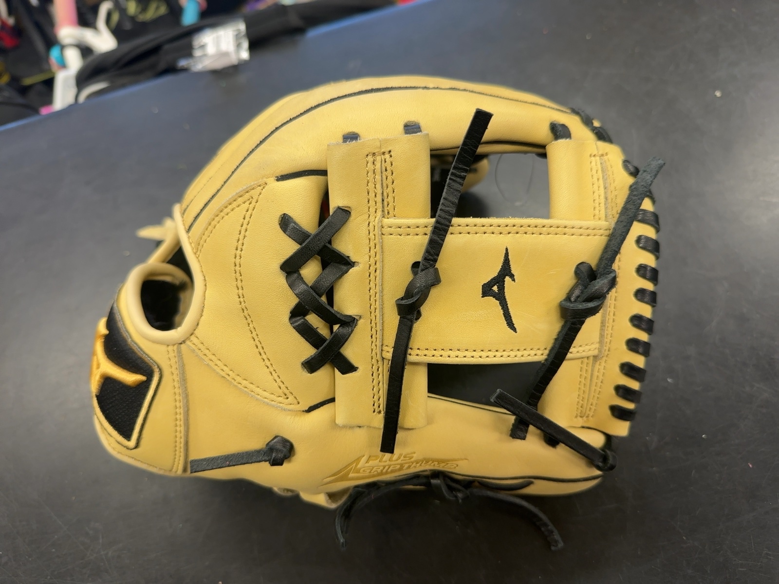 Mizuno MVP Prime 11.75" Baseball Glove - GMVP 1177P4
