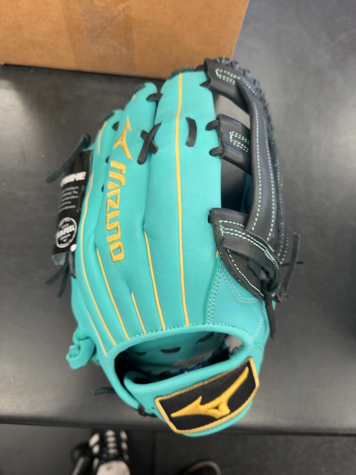 Mizuno MVP Prime 12.75" Baseball Glove - Teal/Black
