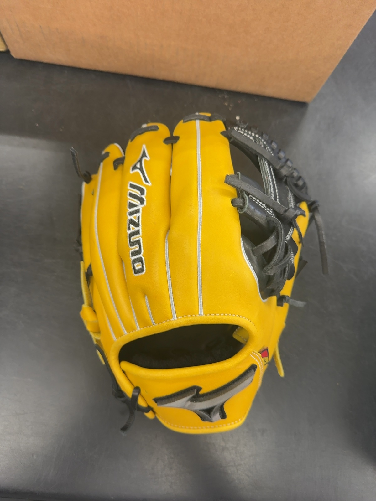 Mizuno Pro Select GPS-43R 11.5" Baseball Glove
