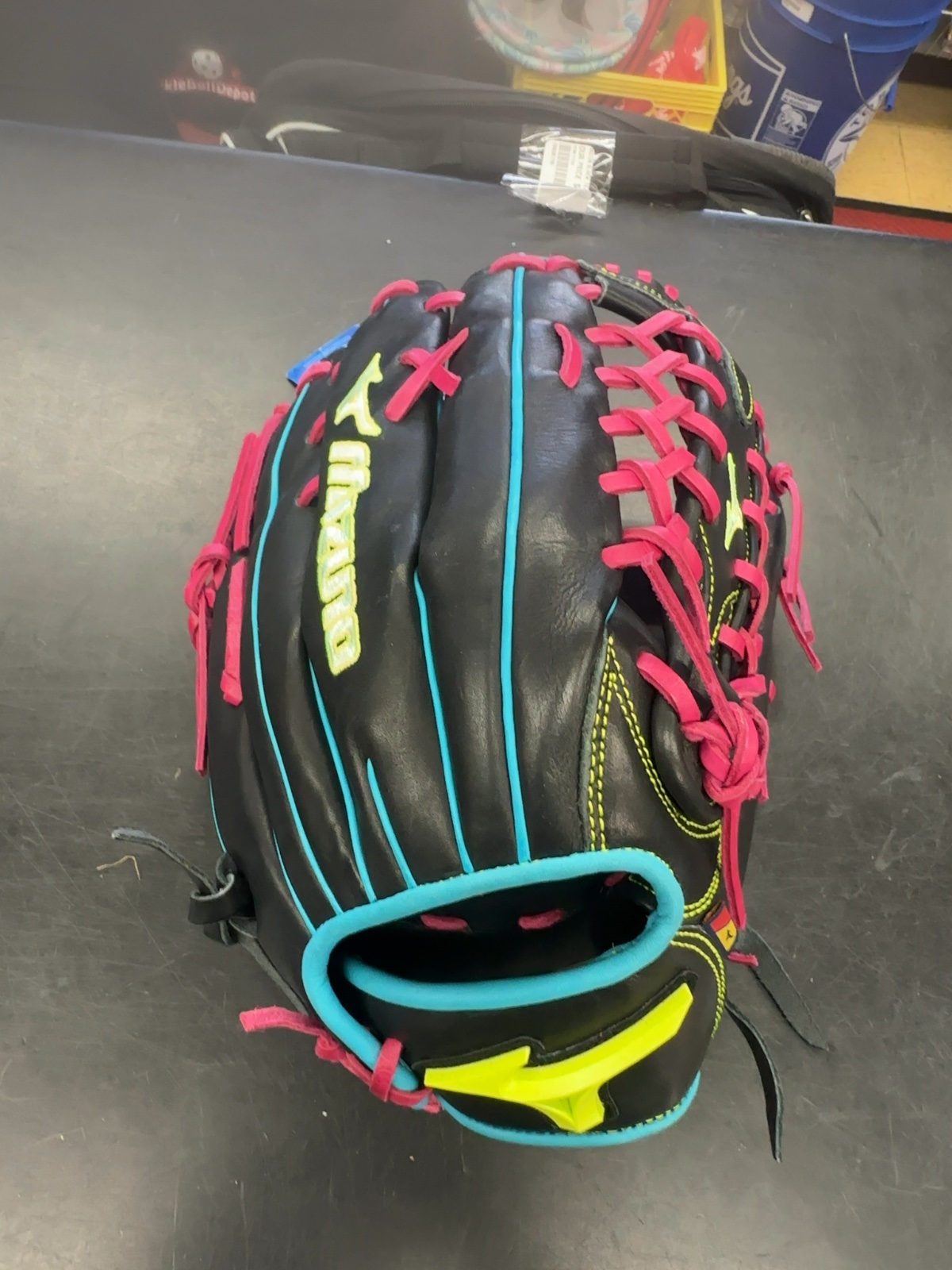 Mizuno Pro Select Neo 12.5" Baseball Glove GPSN-70