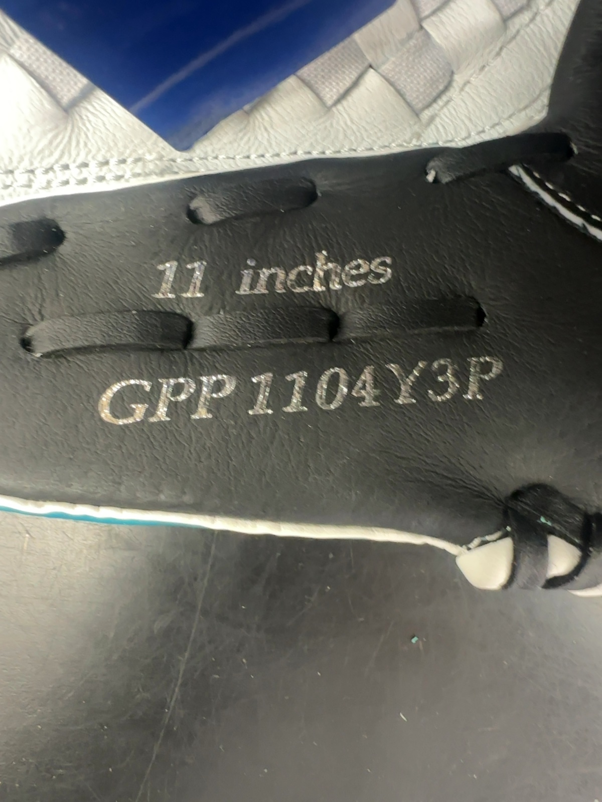 Mizuno Prospect 11" Youth Baseball Glove