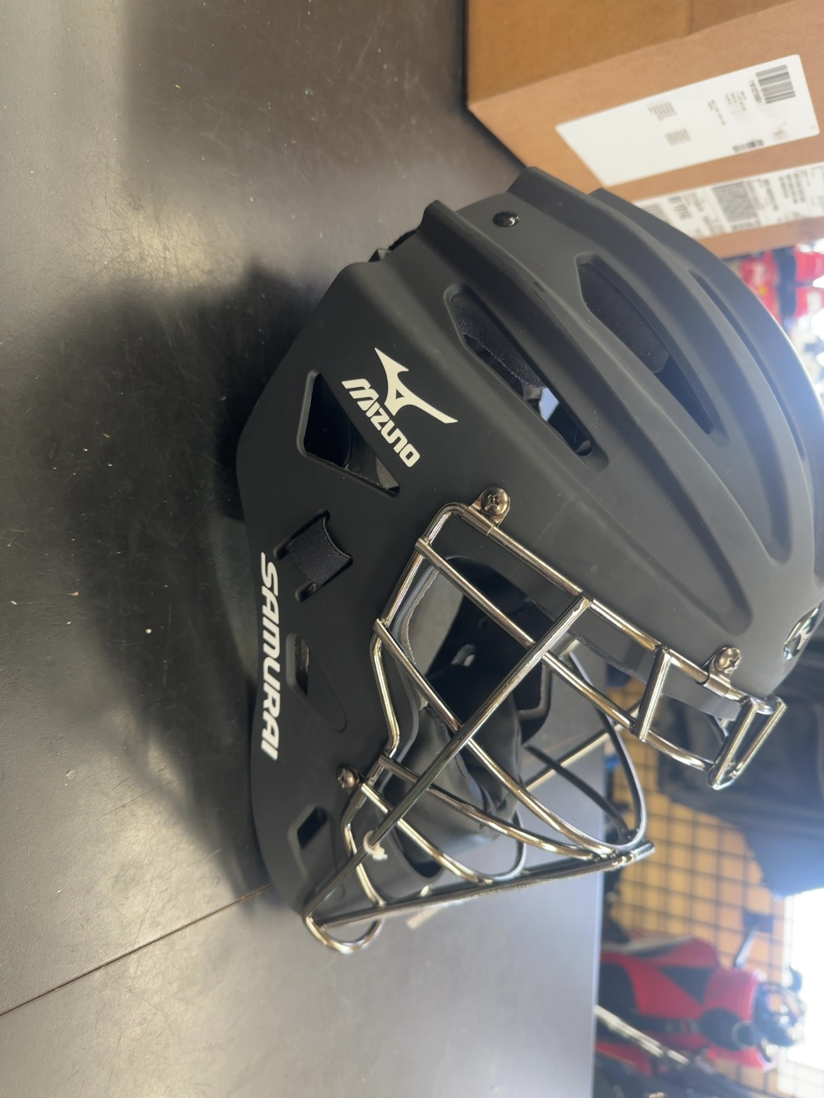 Mizuno Samurai Adult Catcher's Helmet MSCH200