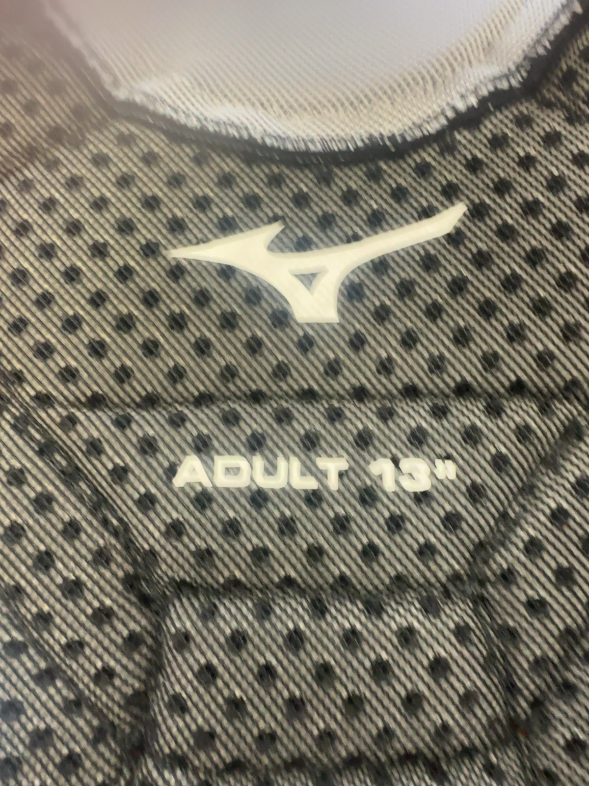 Mizuno Samurai Catcher's Chest Protector - Adult 13"