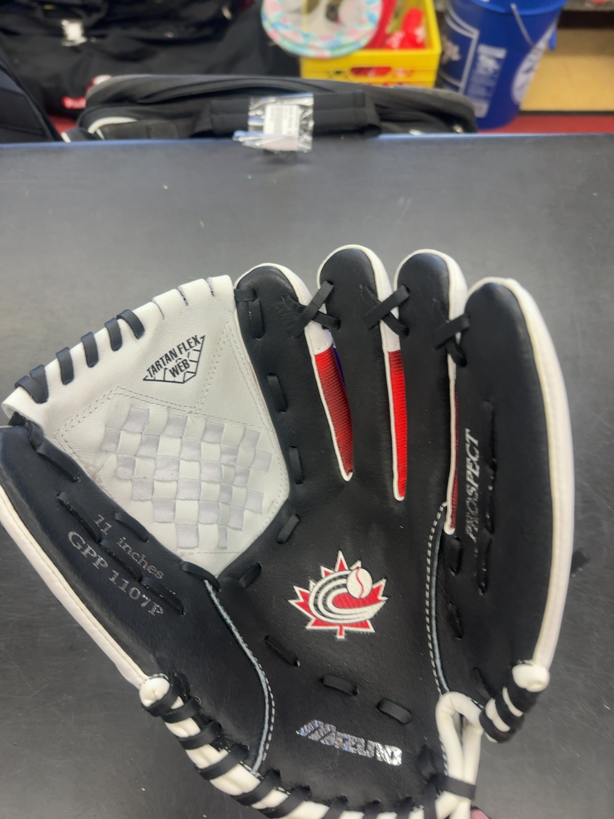 Mizuno Team Canada Prospect 11" Baseball Glove - GPP 1107P - image 1