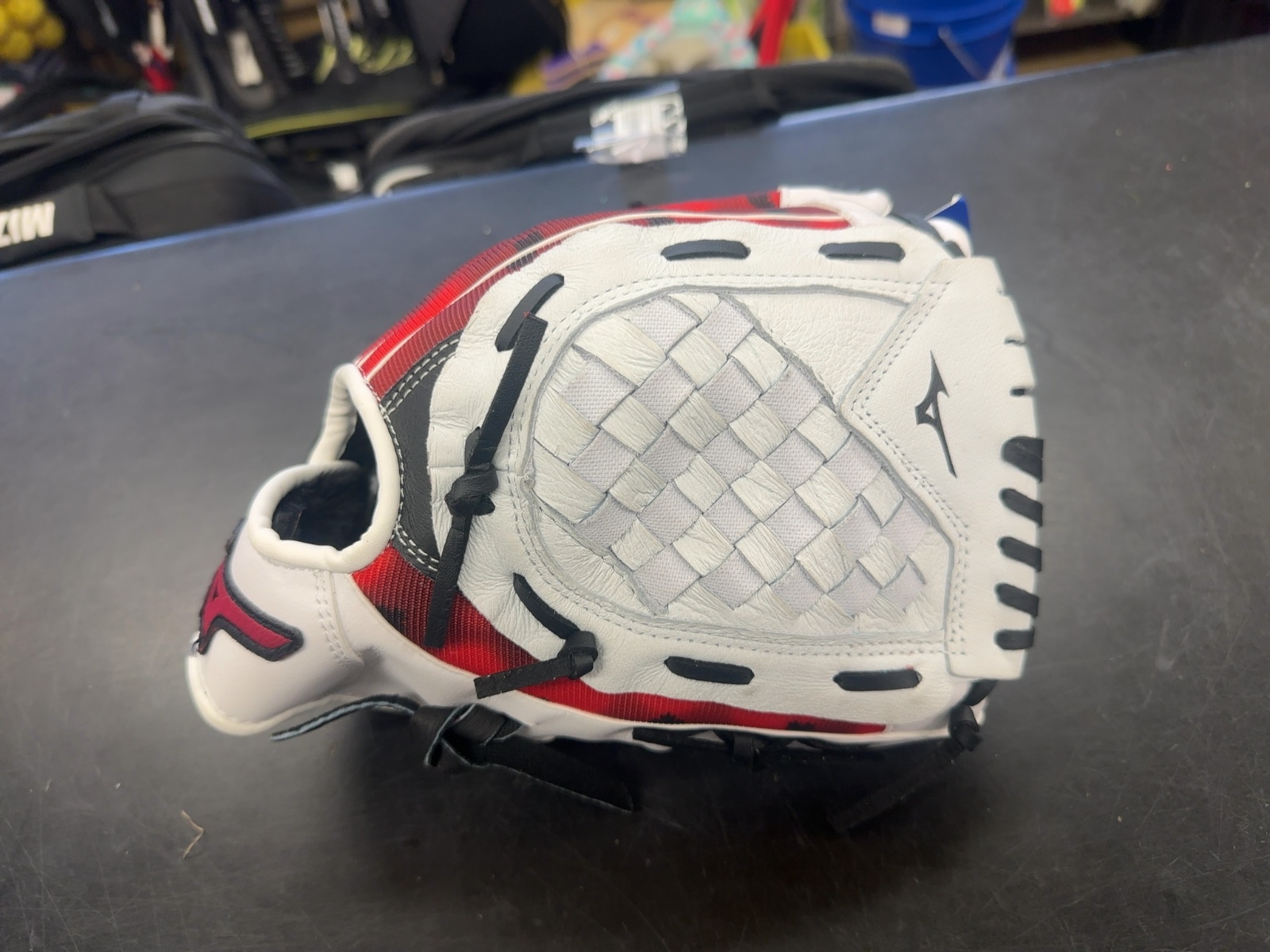 Mizuno Team Canada Prospect 11" Baseball Glove - GPP 1107P