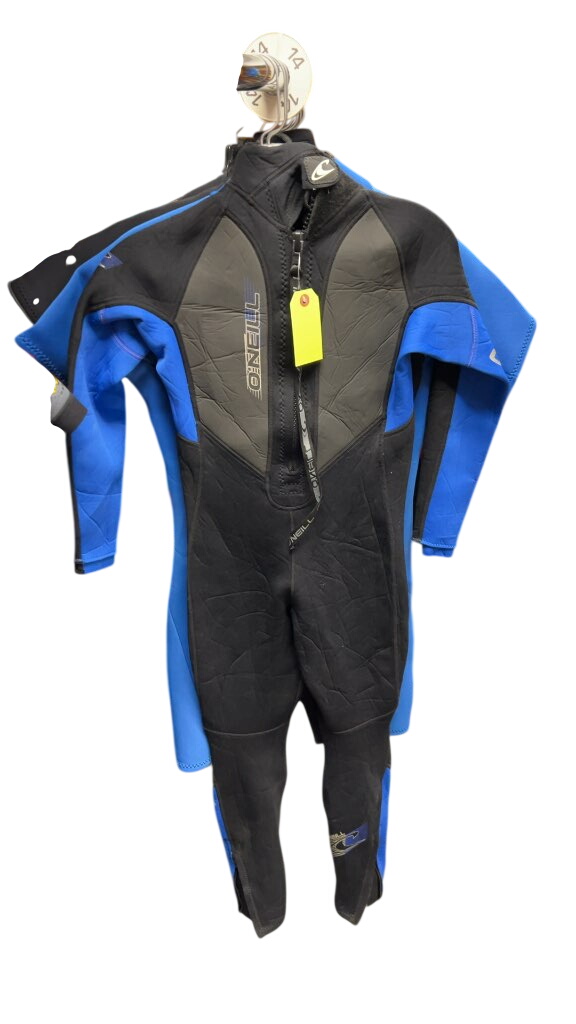O'Neill Junior 12 Full Length Wetsuit - image 1