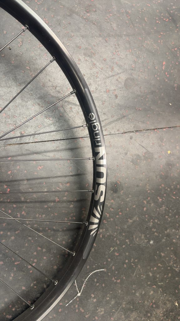 SunRinglé Duroc SD37 Mullet Wheelset (29"/27.5")