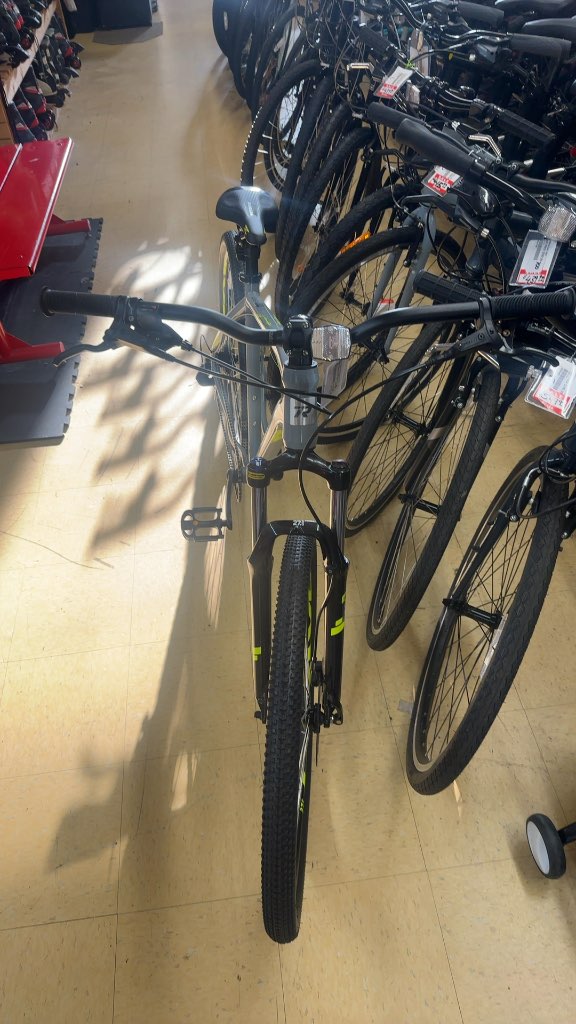 Titan Racing Mountain Bike Player 2.0 27.5" New