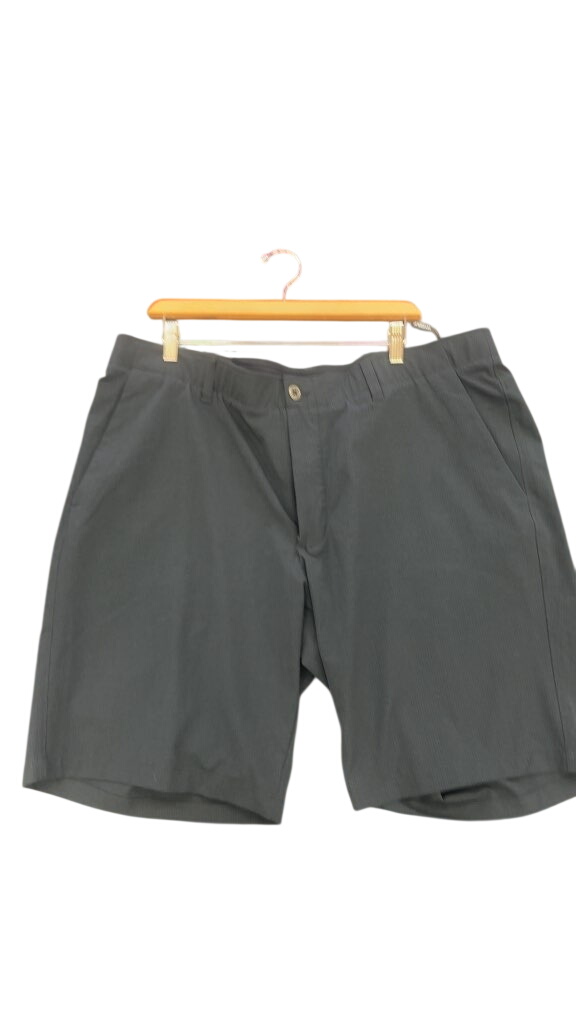 Under Armour HeatGear Golf Shorts New With Tags Size 42 - image 1